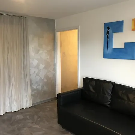 أبارتمنت رمادي